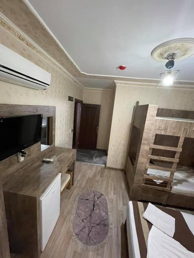 Oezguer Hotel Antalya Exteriör bild