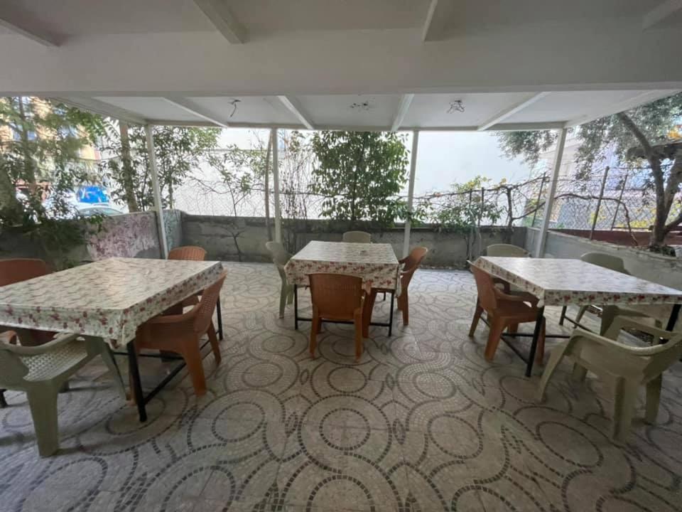 Oezguer Hotel Antalya Exteriör bild